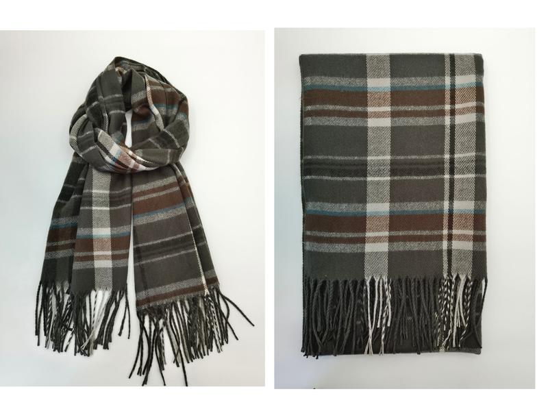 «Olivengrønt tartan-rutete skjerf med brune