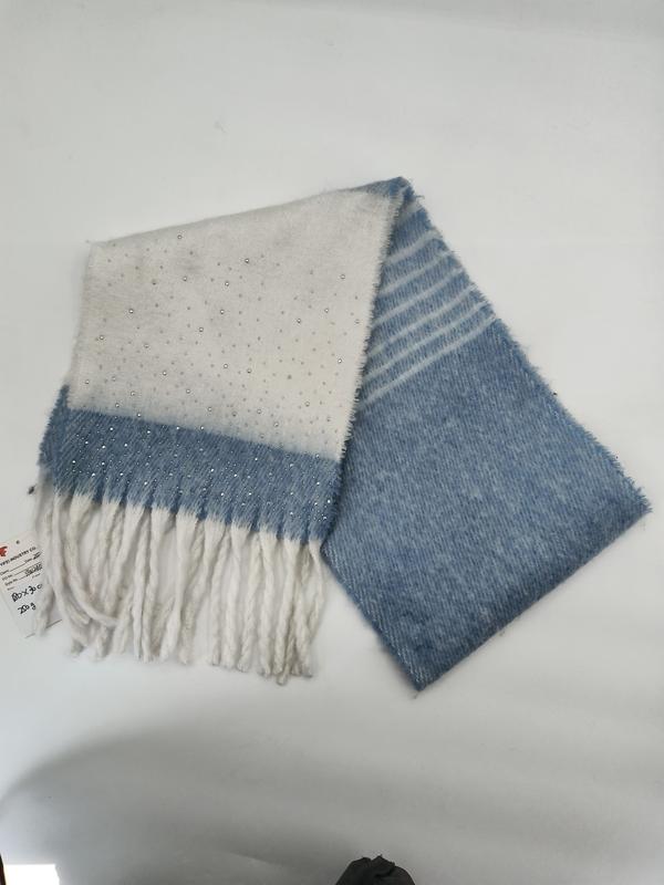 Blå og hvit ombré-skjerf med strassstein