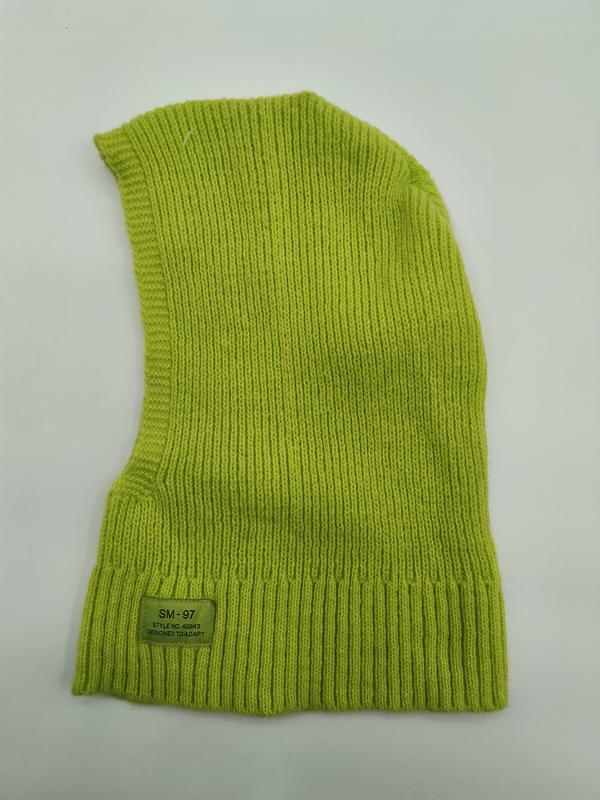Limegrønn ribbestrikket balaklava/skimask som dekker hele ansiktet. Lys og iøynefallende farge.