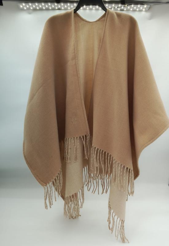 Kamelfarge poncho cape i ullblend med frynser
