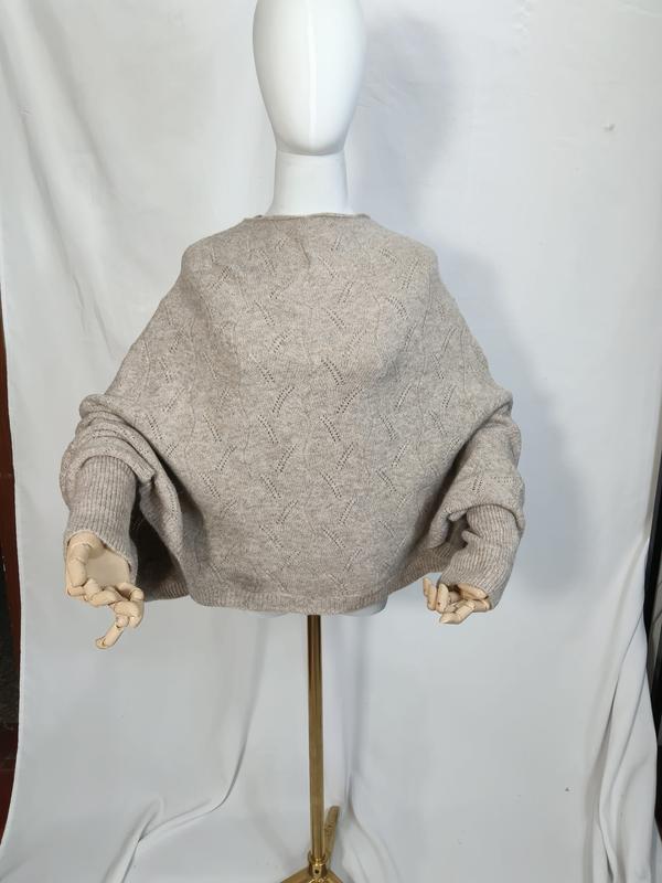 Oversized oatmeal pointelle-strikket batwing-genser i ullblanding